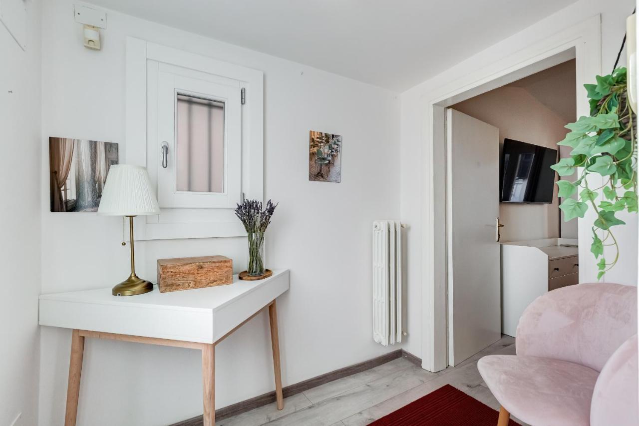 Jmartins Colosseo Suites Roma Exterior foto